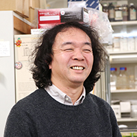 よこやまじゅん
