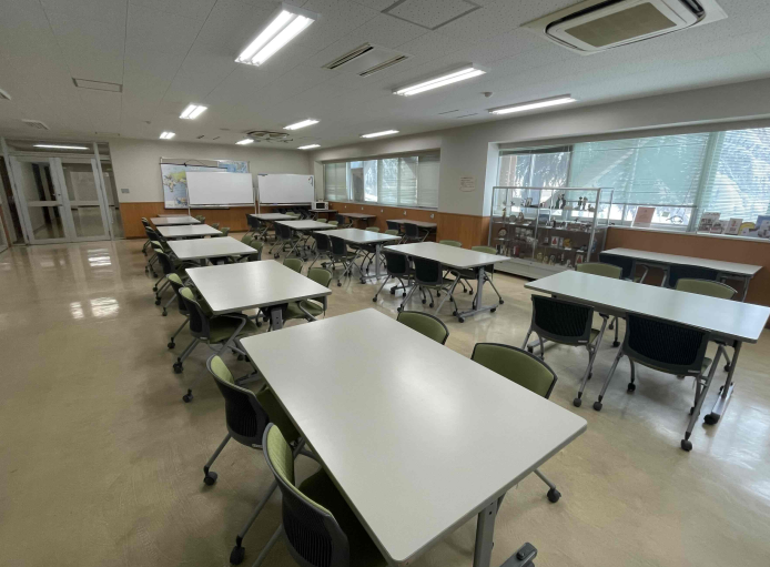 学生用多目的室入口周辺（基盤教育1号館）の画像