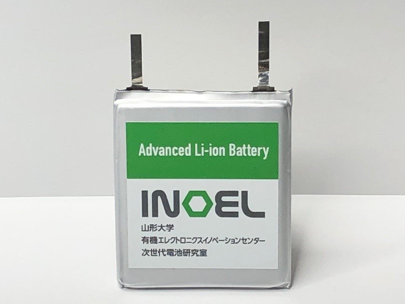 電池メーカーで試作した半固体電池の画像