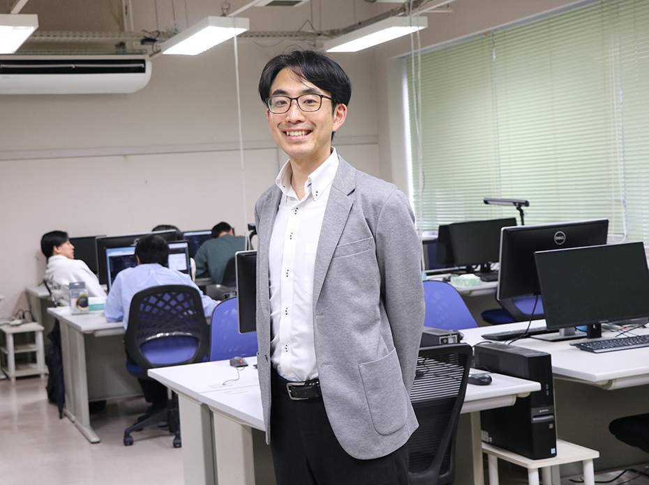 「計算」で情報に関わる現象を解明。 「計算機」の真の力を探る。