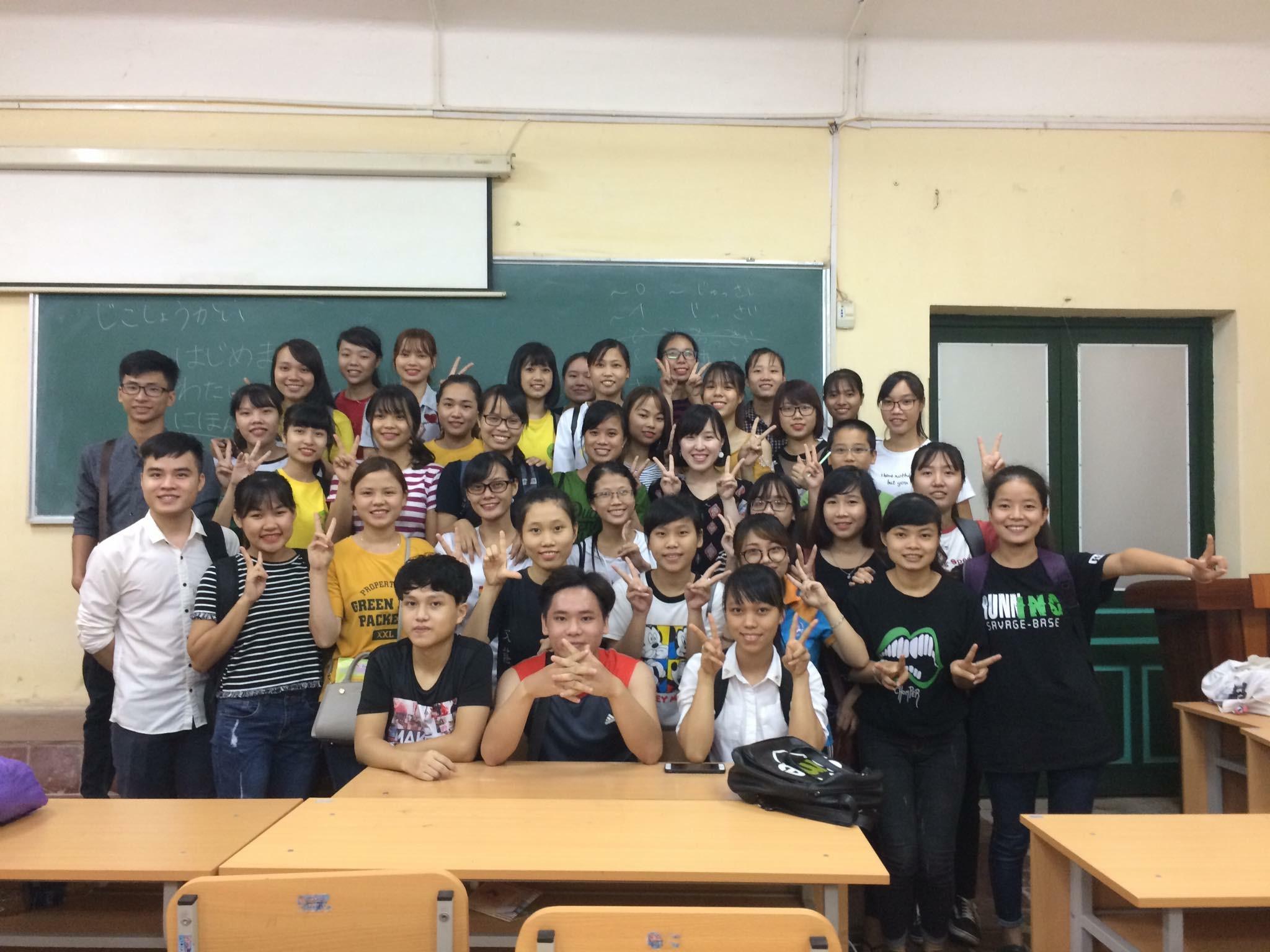 最後の授業で集合写真を撮ってくれました。の画像