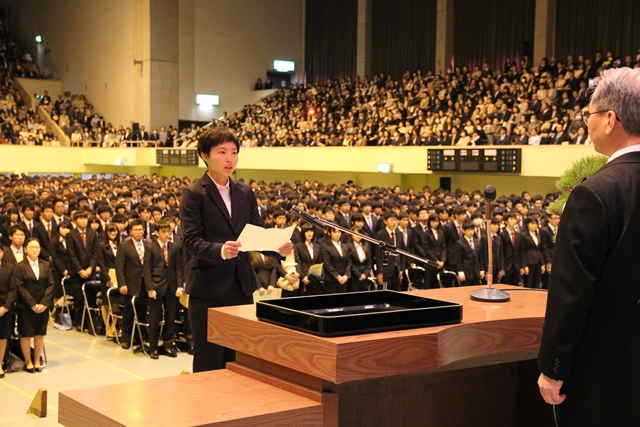 入学生宣誓の画像