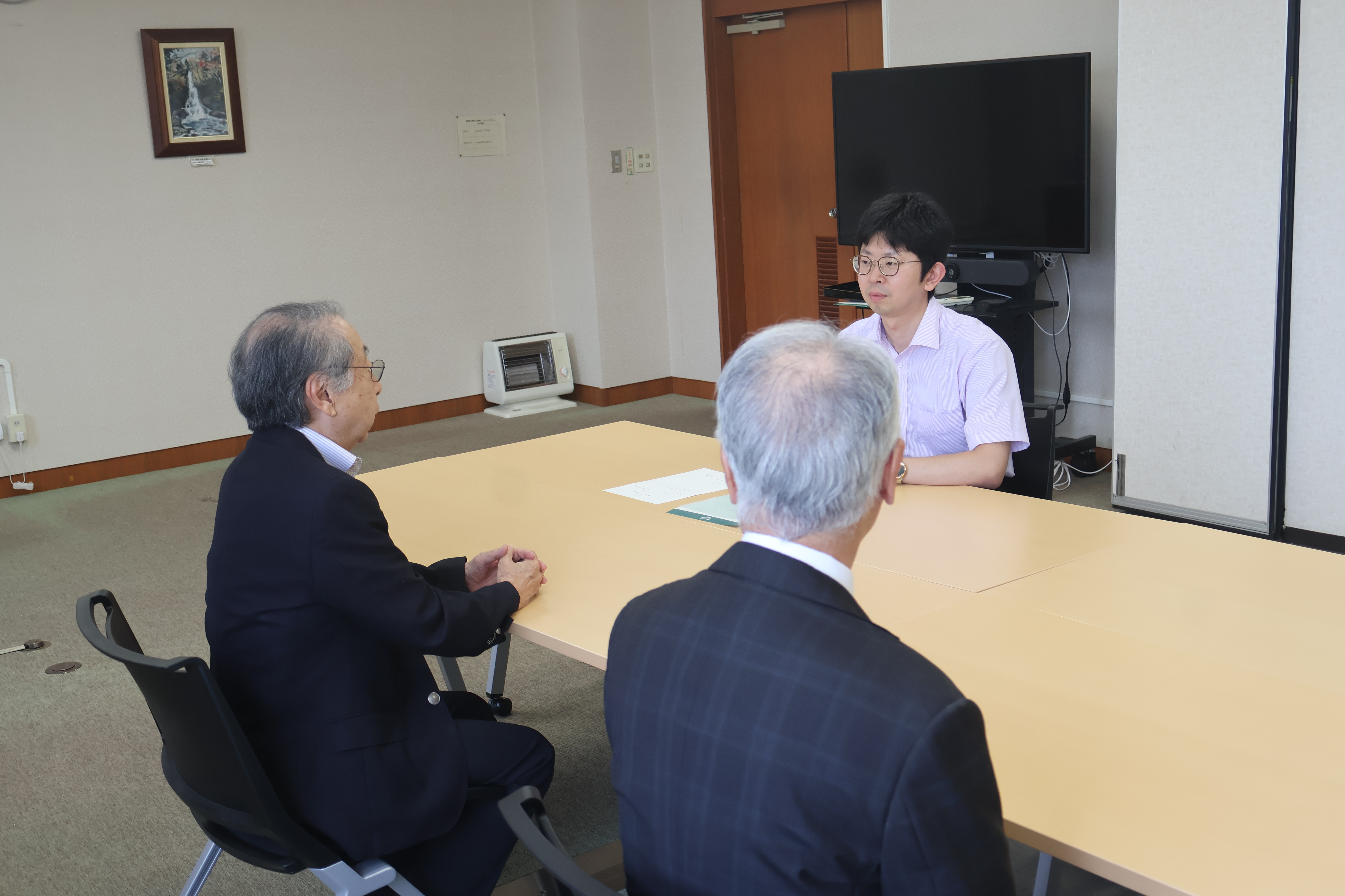 懇談会の画像
