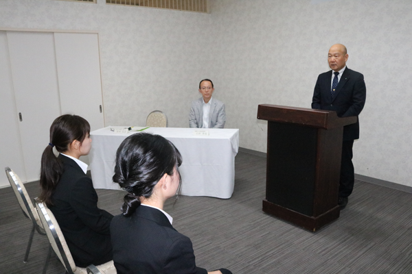 安田理事挨拶の画像