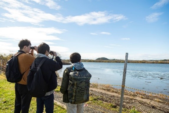 鳥類の多様性評価の様子の画像