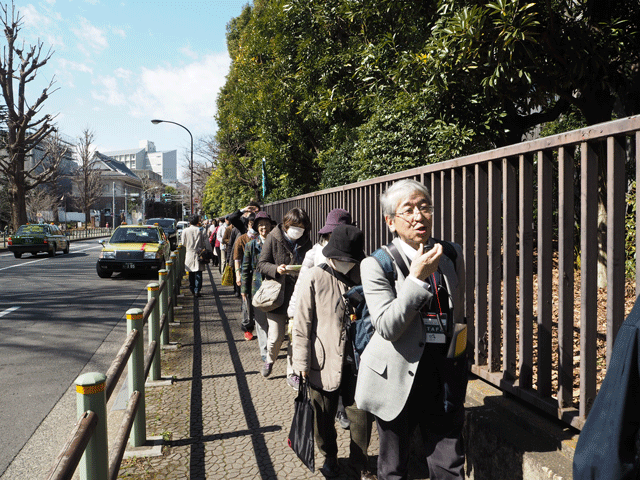 町歩き中の様子の画像