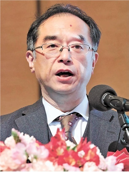 ２月４日に行われた特別講演会で講演する岩井センター長　写真提供／山形新聞社の画像