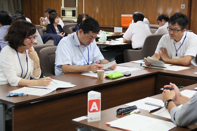 グループ形式での討議・演習の画像