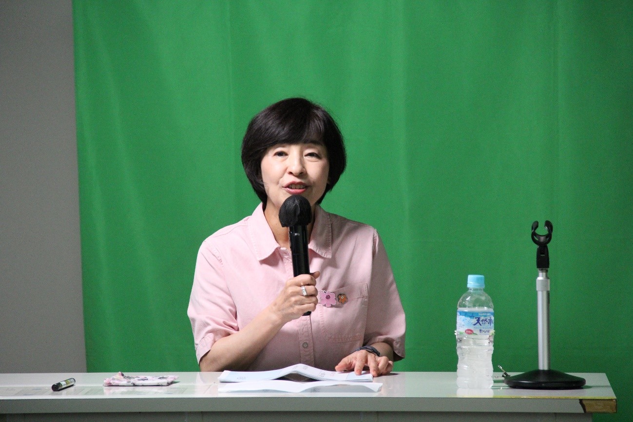 歌人小島ゆかりさんの画像