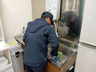 給湯室の清掃の画像