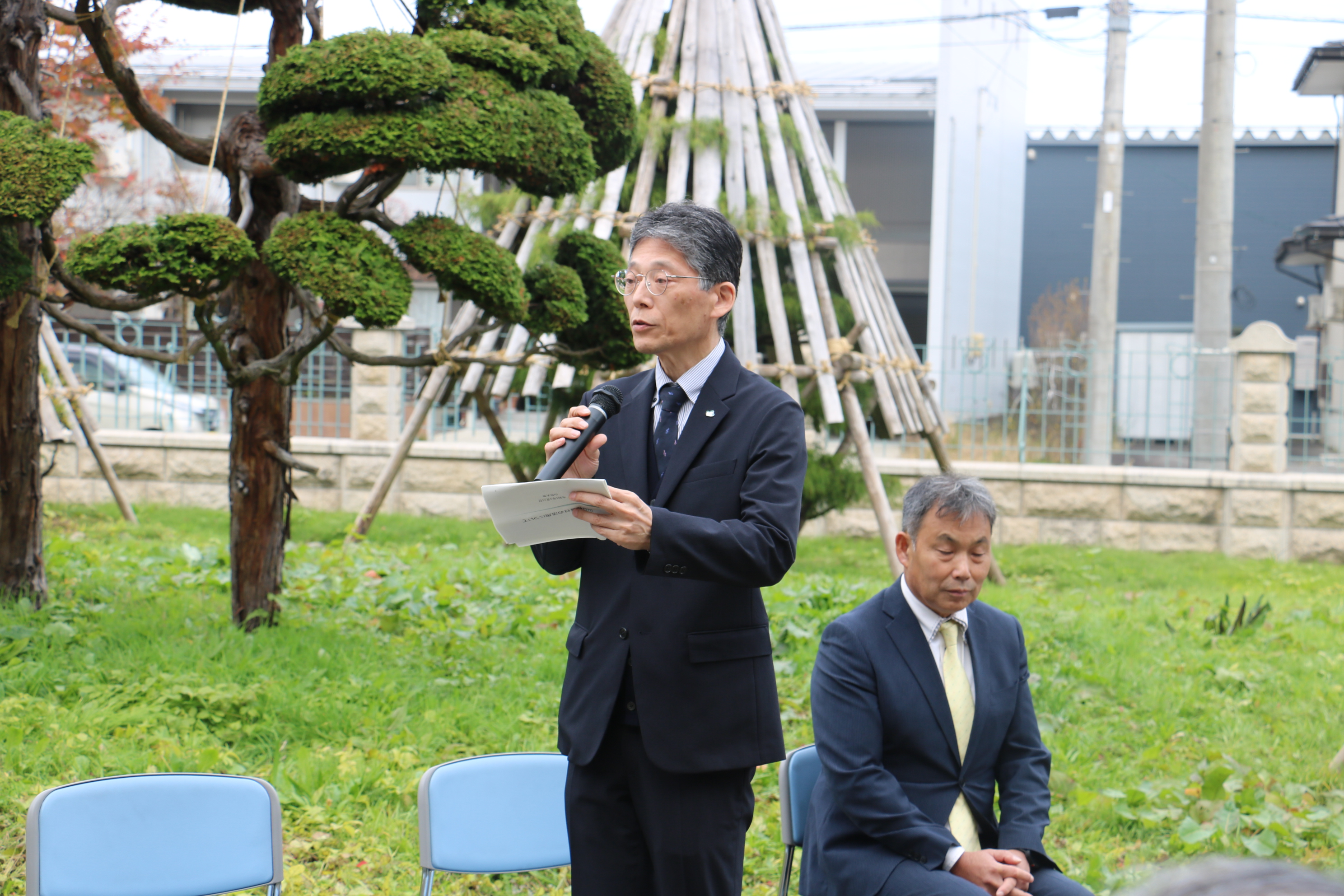 使途説明を述べる黒田キャンパス長の画像