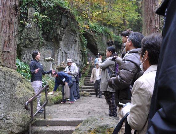 立石寺での市民向け野外実習の画像