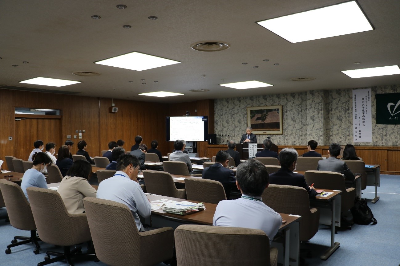 学長特別講演会会場の様子の画像