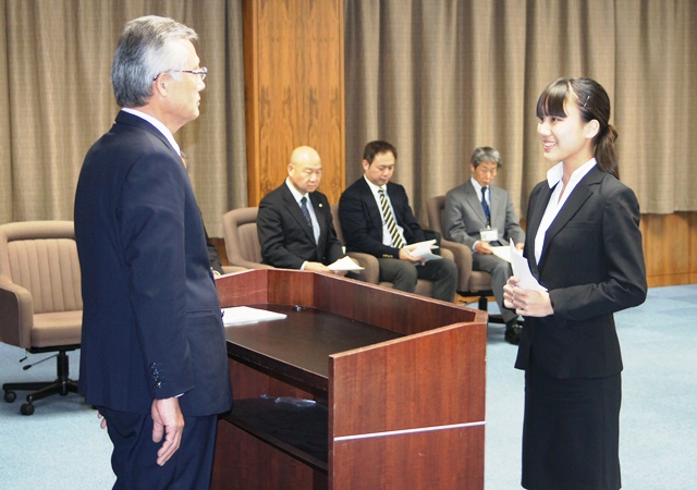 奨学生代表、佐藤さんのお礼の言葉の画像