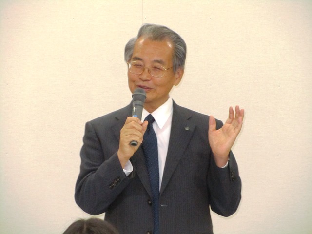 講義する小山学長の画像