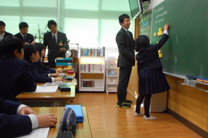 4年2組算数科「2つの数量からきまりを見つけよう」