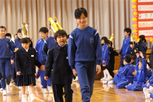 1年生退場