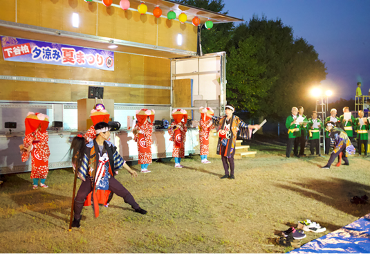 民俗芸能サークル「舞」のメンバーが山形市下谷柏地区の夏祭りに参加しました